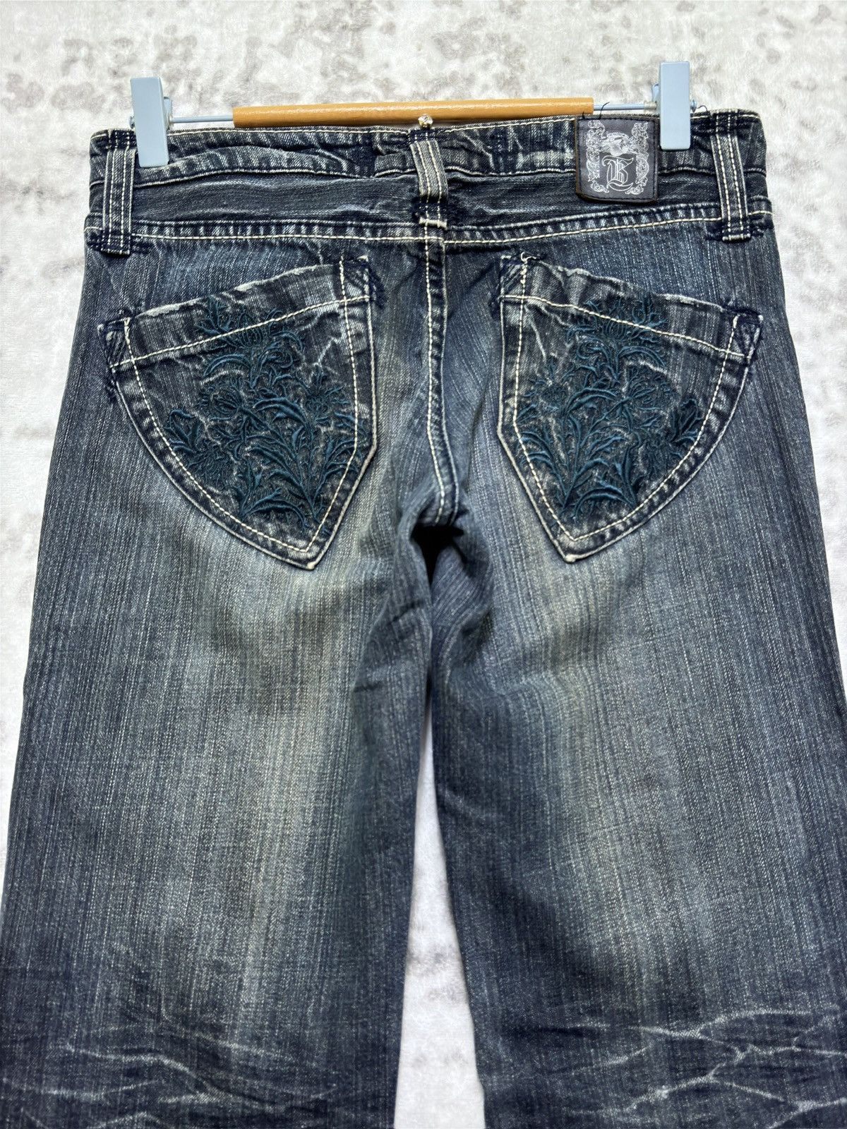 If Six Was Nine Vintage True Brit Embroidered Honeycomb Whisker Wash Strike Size US 29 - 8 Thumbnail