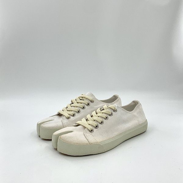 Maison Margiela Maison Margiela Tabi Low-Top Sneakers Size 37 Size US 7 / IT 37 - 1 Thumbnail