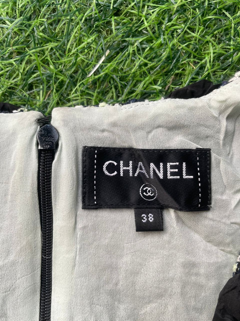 Chanel Authentic Chanel 2019 Mini Dress With Bow Size XS / US 0-2 / IT 36-38 - 5 Thumbnail
