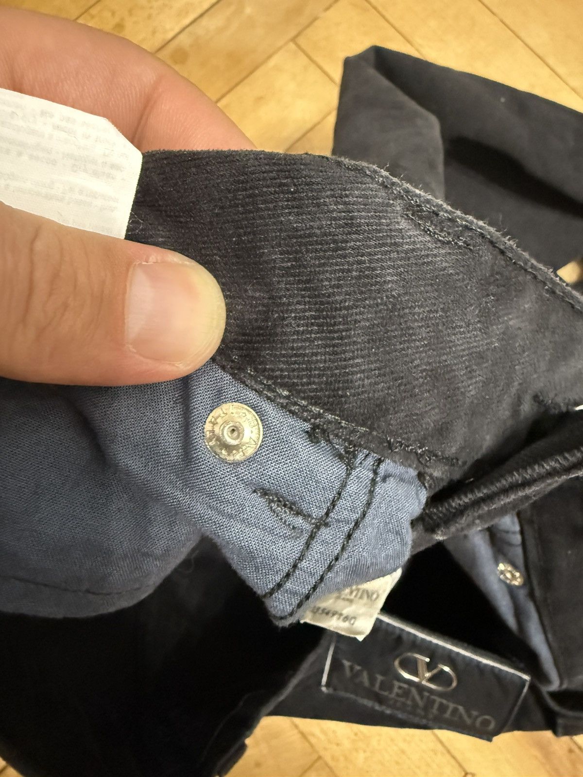 Valentino Very nice Size US 32 / EU 48 - 11 Thumbnail