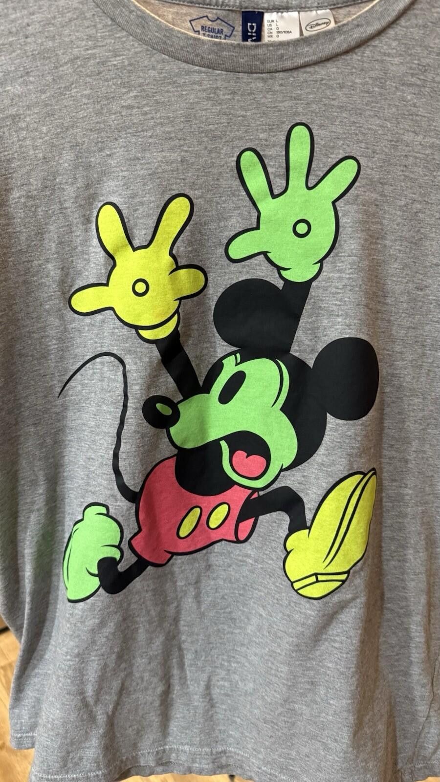 H&M H&M DIVIDED MICKEY MOUSE Gray Large Size US L / EU 52-54 / 3 - 2 Thumbnail