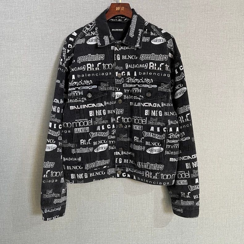 Balenciaga Balenciaga Black and white TV show barrage print letter de Size US S / EU 44-46 / 1 - 1 Thumbnail