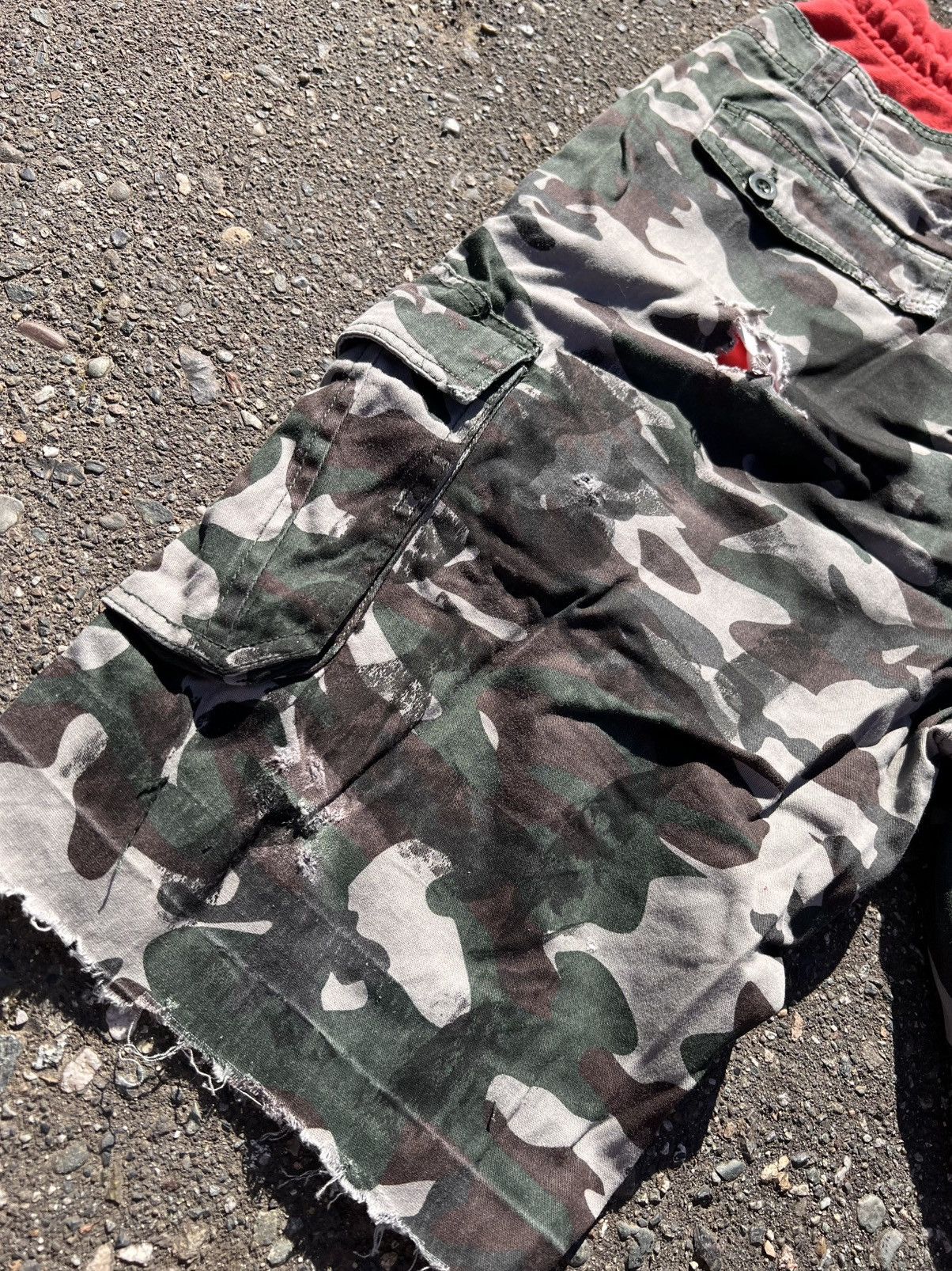 Vintage NovocentoNovantanove distressed camo layered hybrid shorts Size US 34 / EU 50 - 10 Thumbnail