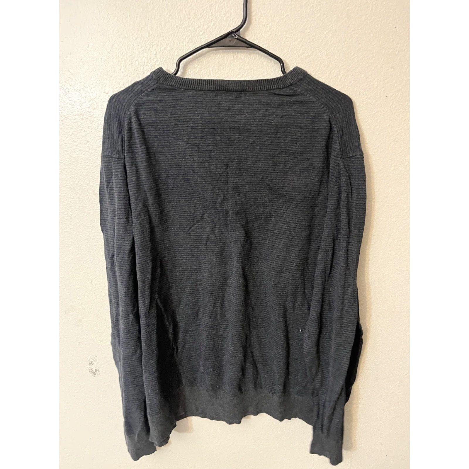 Gap Gap Sweater Men 2XL Gray Cotton V-Neck Pullover Sweatshirt Casual Knit Shirt Mens Size US XXL / EU 58 / 5 - 2 Thumbnail