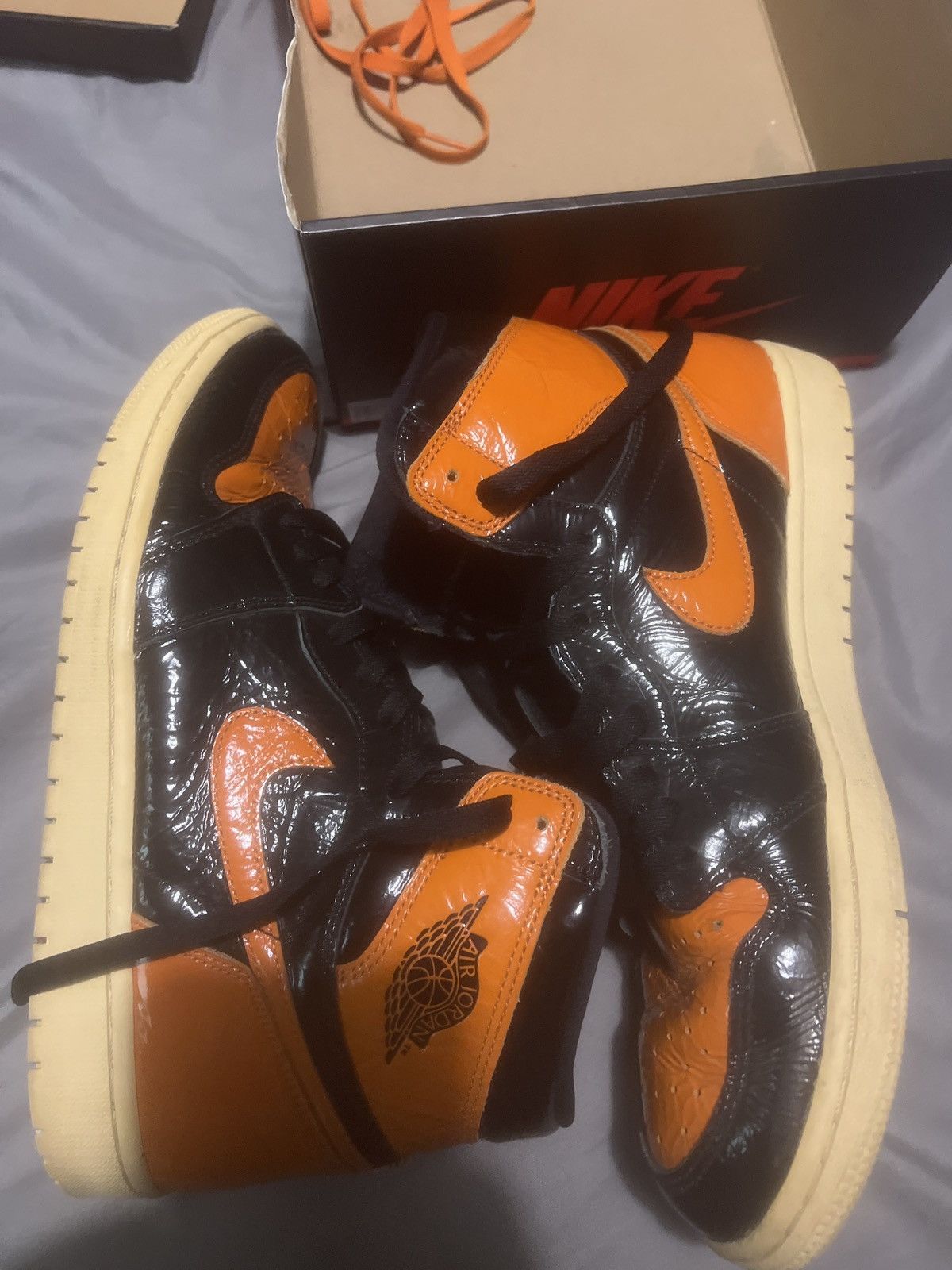 Jordan Brand Air Jordan 1 Retro High Shattered Backboard 3.0 Size US 11 / EU 44 - 7 Thumbnail
