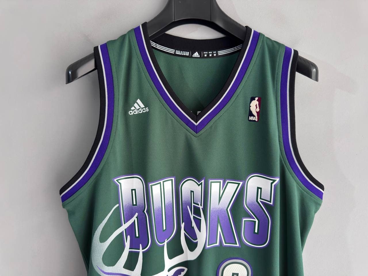 Adidas Milwaukee Bucks 1995-99 NBA Basketball Jersey #3 JENNINGS, M Size US M / EU 48-50 / 2 - 3 Thumbnail