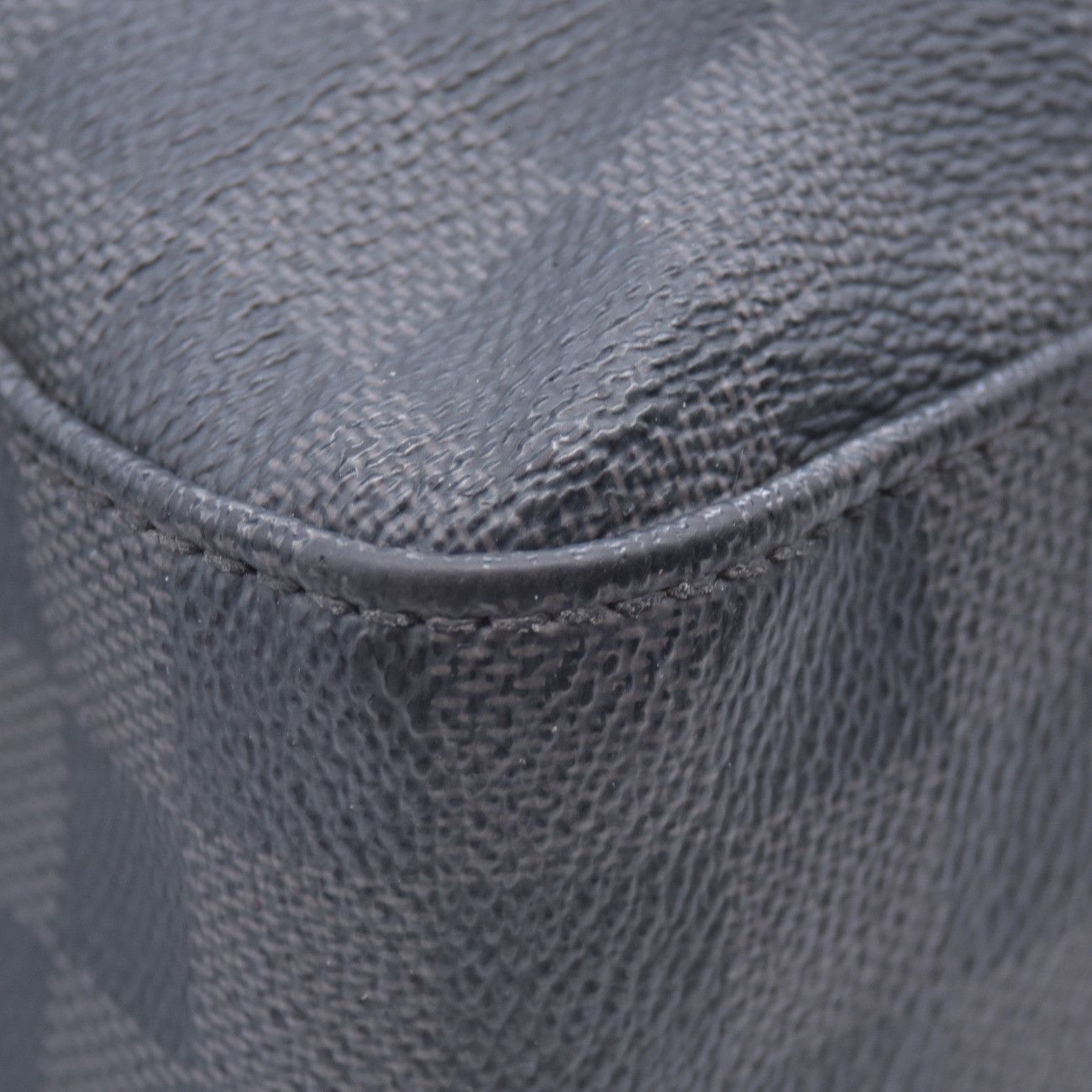 Louis Vuitton $2230 2017 Louis Vuitton Damier Graphite Josh DR2147 Size ONE SIZE - 13 Thumbnail