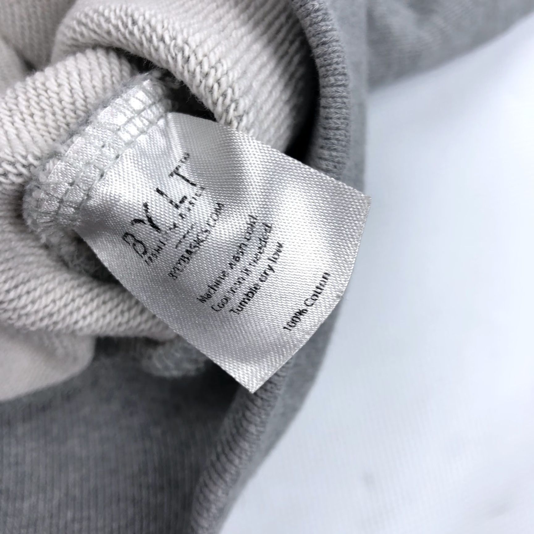 Vintage BYLT Core Hoodie Mens L Grey Pullover Hoodie 100% Cotton Ribbed Hem Cuffs Pockets Fleece Eyelets Modern Classic Casual Everyday Sweatshirt Size US L / EU 52-54 / 3 - 7 Thumbnail