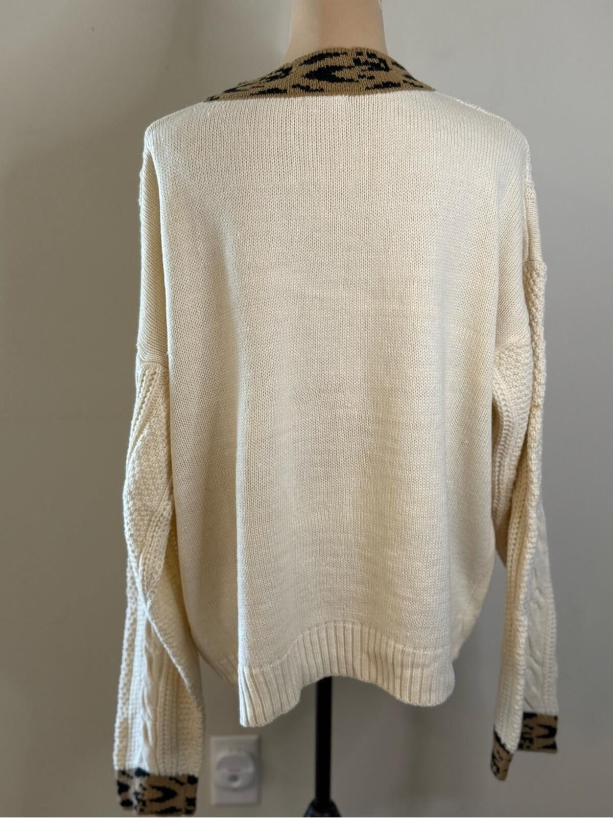 BIGI Bibi leopard print cream cable knit cardigan sweater SZ LG Size L / US 10 / IT 46 - 4 Thumbnail
