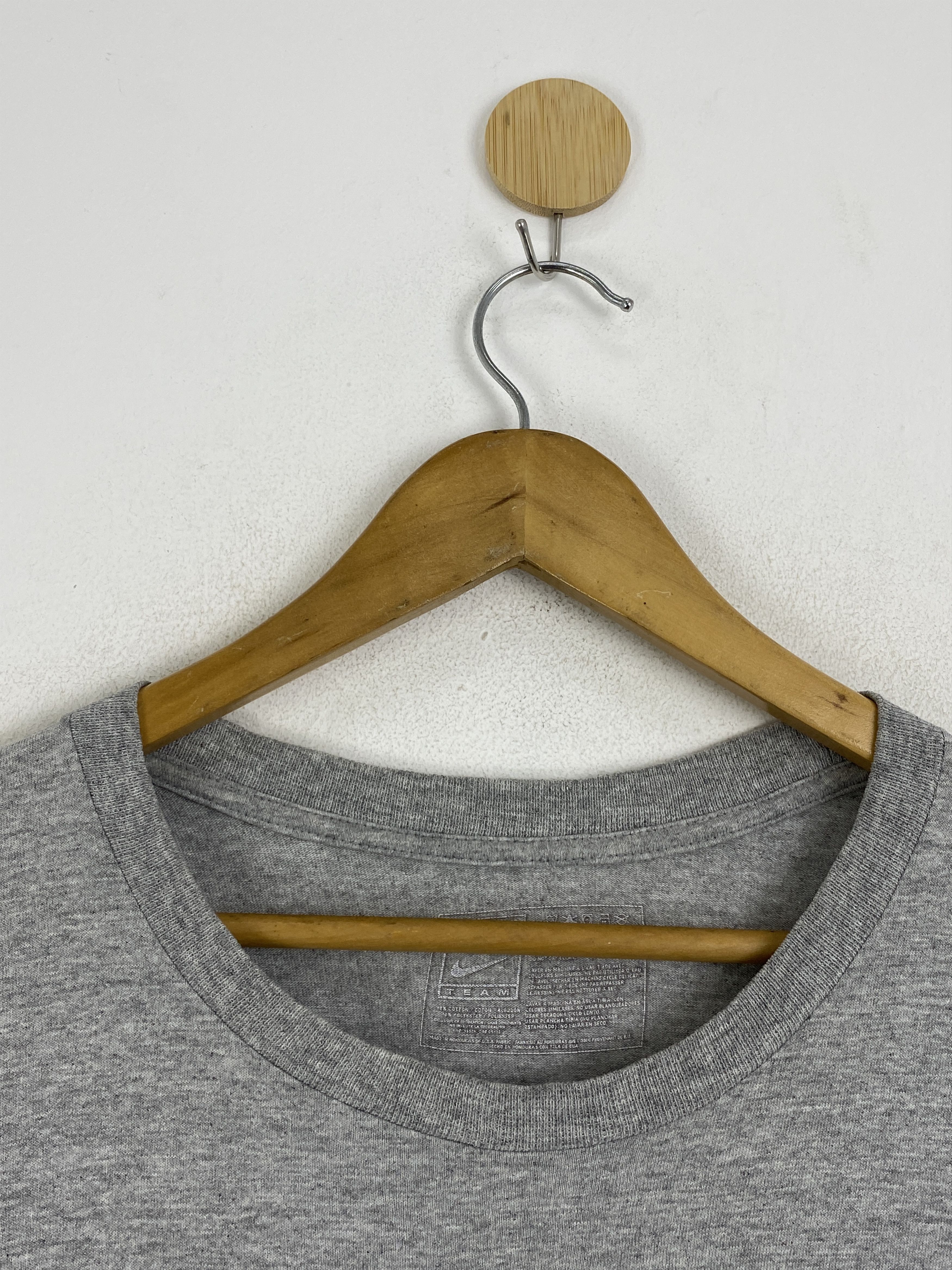 Nike × Vintage Vintage Nike Phillies Spellout Crewneck T Shirt TA0705 Size US L / EU 52-54 / 3 - 11 Thumbnail