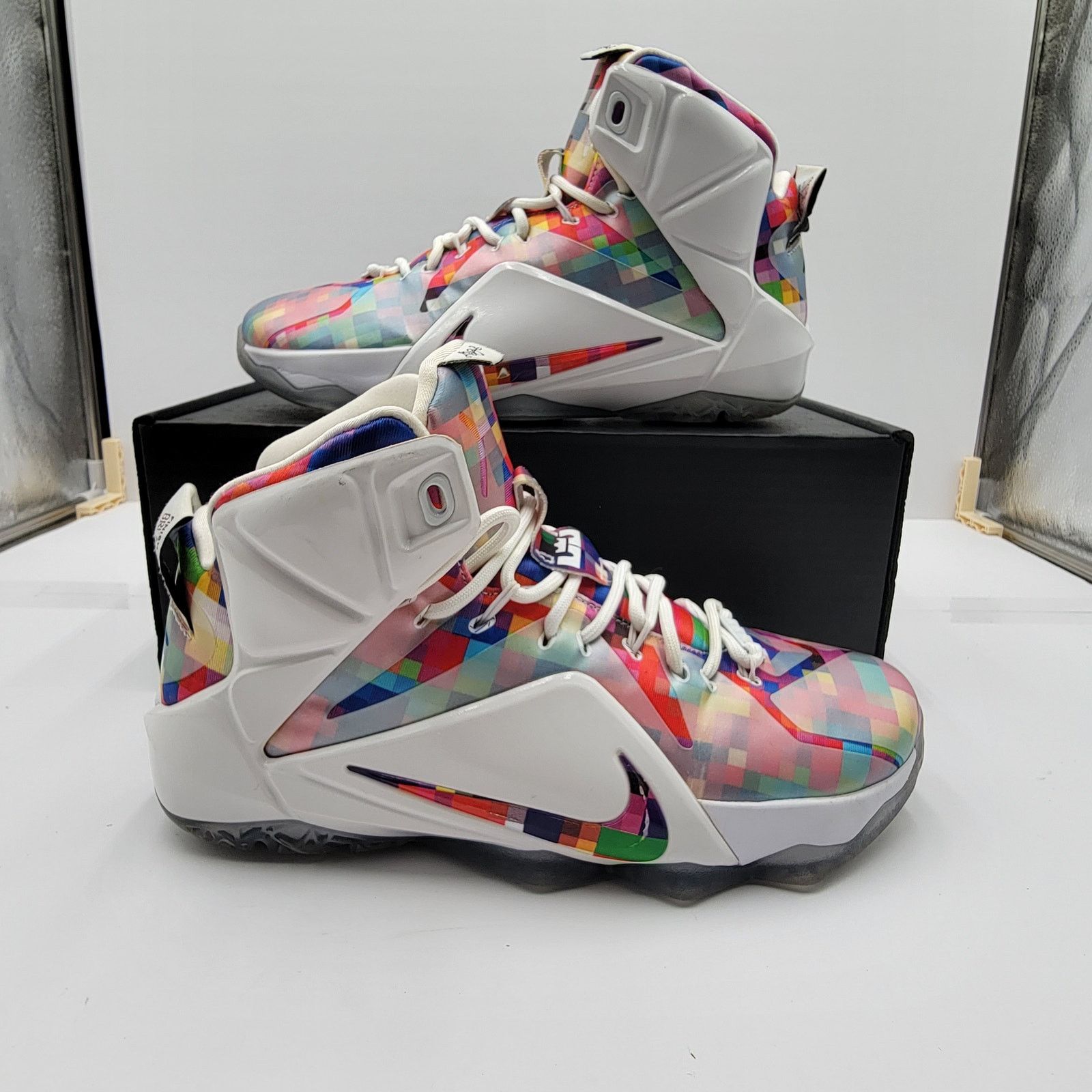 Nike Nike LeBron 12 Ext 'Prism' Sz 7.5 748861-900 (185) Size US 7.5 / EU 40-41 - 1 Thumbnail