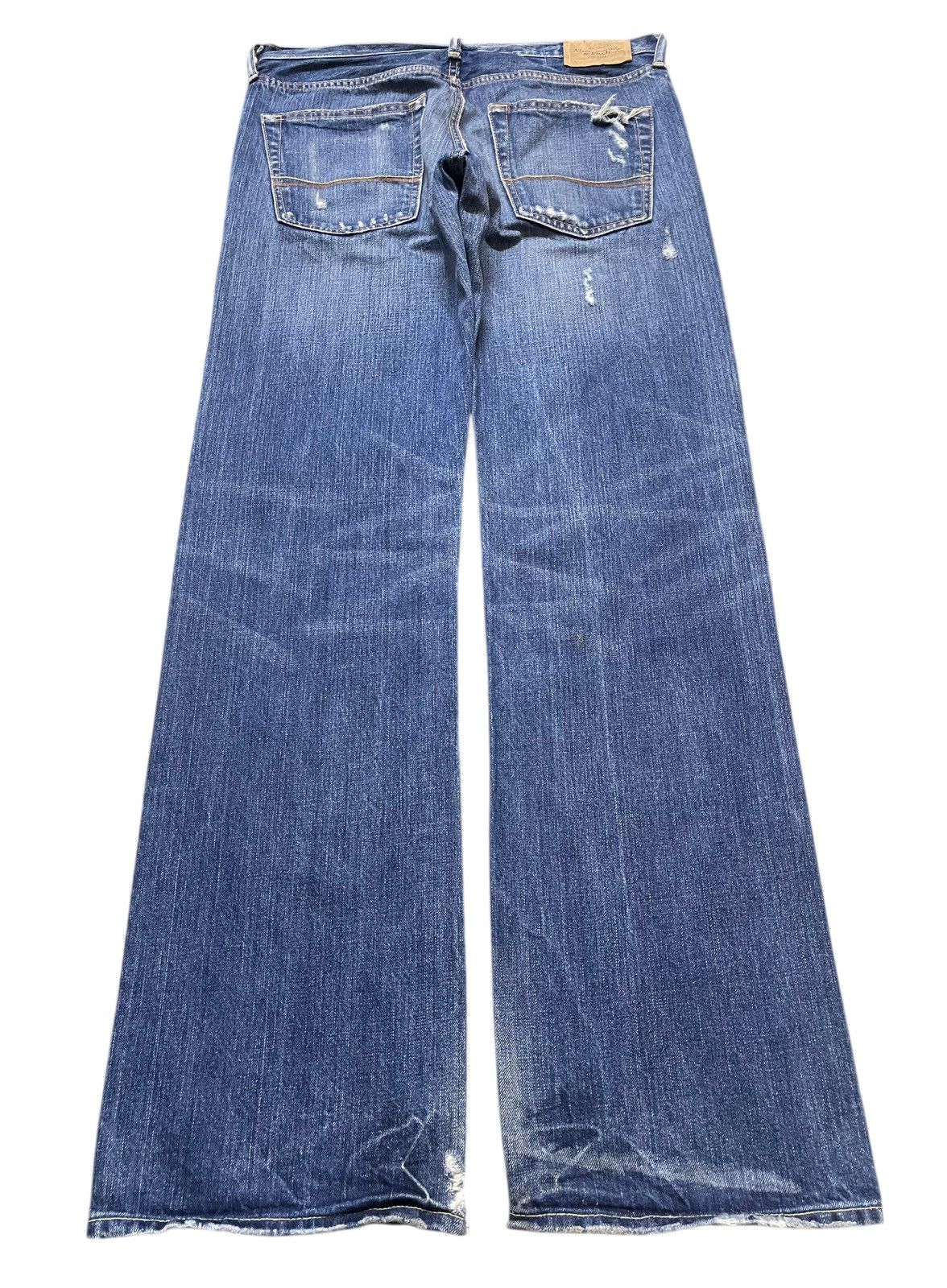 Abercrombie & Fitch Vintage Abercrombie & Fitch Faded Wash Distressed Baggy Jean Size US 34 / EU 50 - 2 Thumbnail