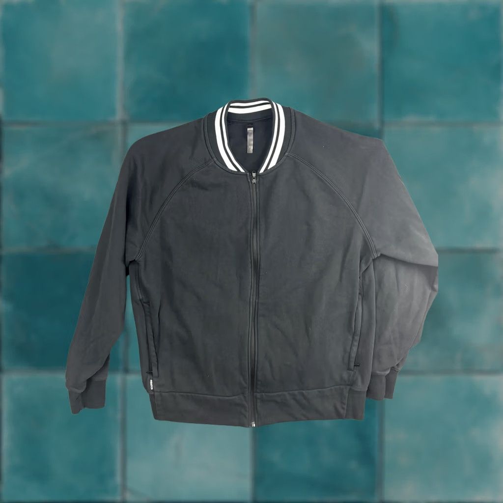 Fabletics Fabletics Jacket Mens XL Black Full Zip Bomber Varsity Raglan Striped Collar Size US XL / EU 56 / 4 - 1 Thumbnail
