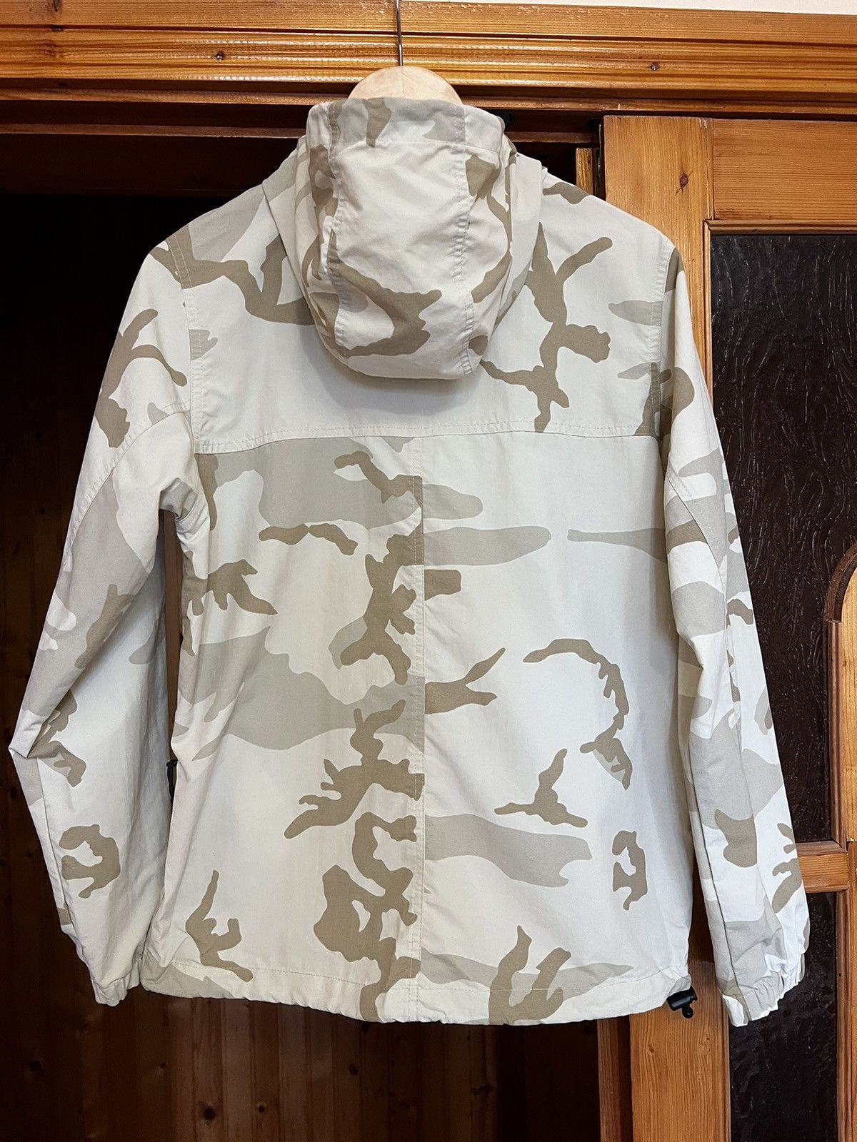 Carhartt × Carhartt Wip × Vintage Carhartt vintage camo anorak nylon jacket mens Size US S / EU 44-46 / 1 - 2 Thumbnail