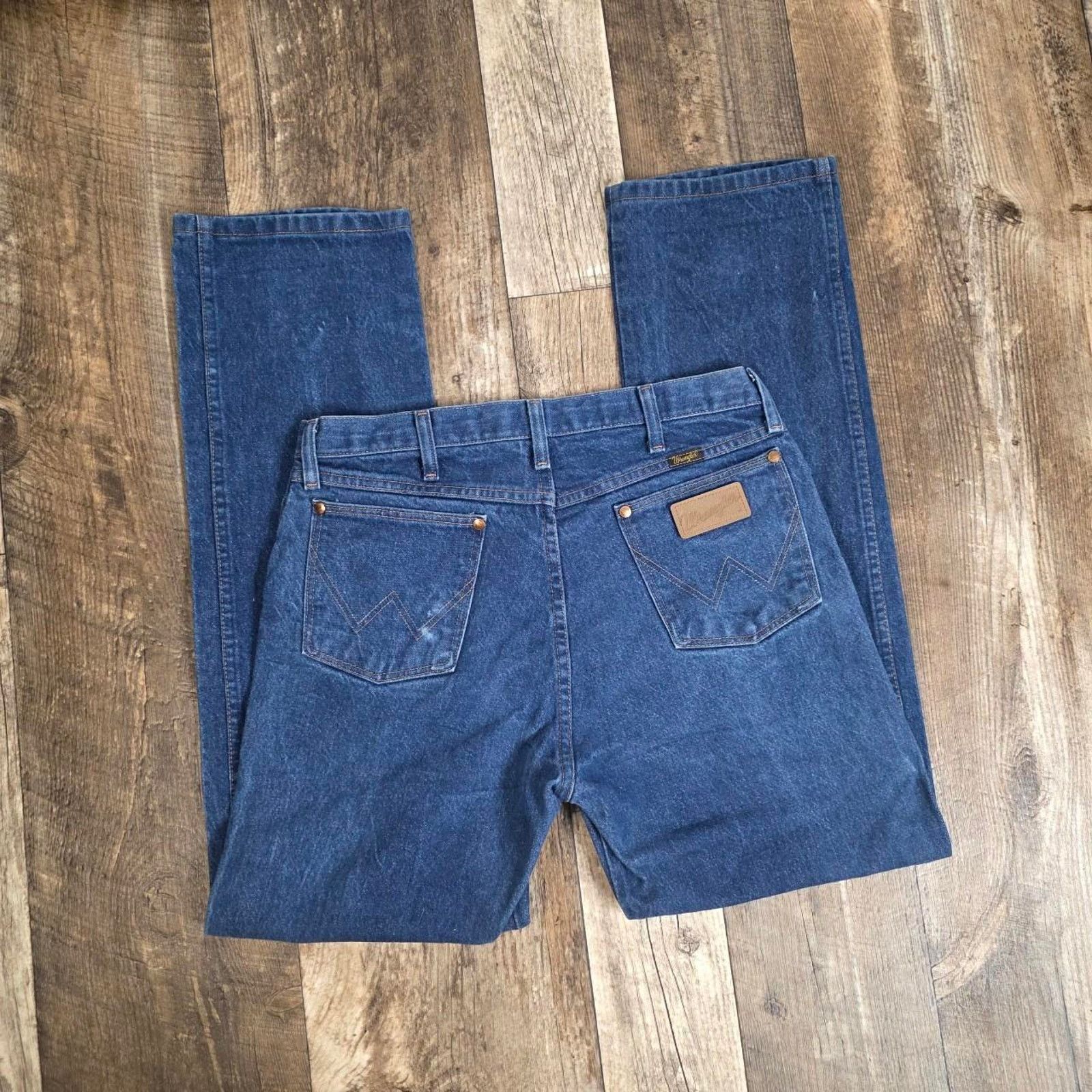 Wrangler Wrangler Classic Blue Jeans Cowboy Straight Leg Cotton Denim Size US 32 / EU 48 - 1 Thumbnail