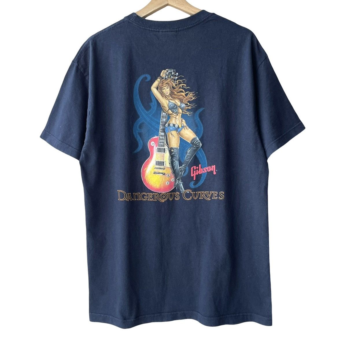Vintage Gibson Guitars Dangerous Curves 2000s Promo Tee Size US L / EU 52-54 / 3 - 1 Thumbnail