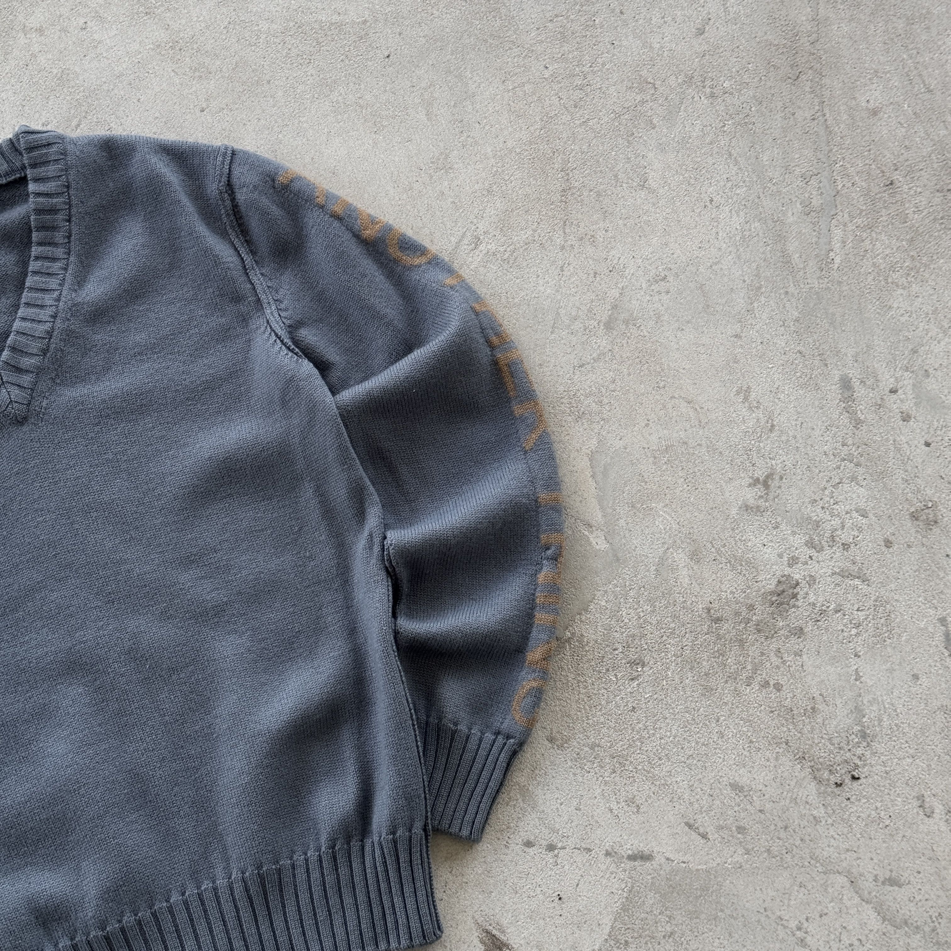 Dolce & Gabbana Dolce Gabbana Vintage Grey V-Neck Knit Sweater Sleeve Logo Size US S / EU 44-46 / 1 - 2 Thumbnail