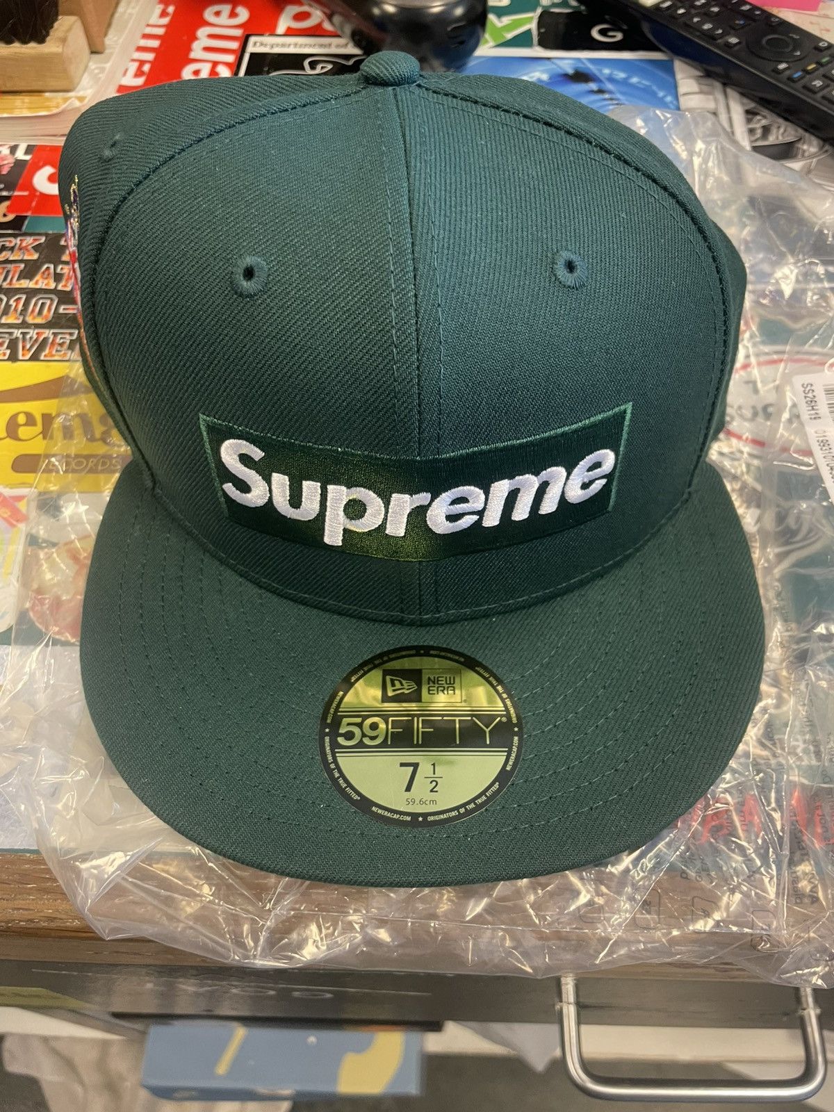 New Era × Supreme Supreme X New Era Fitted Size ONE SIZE - 1 Thumbnail