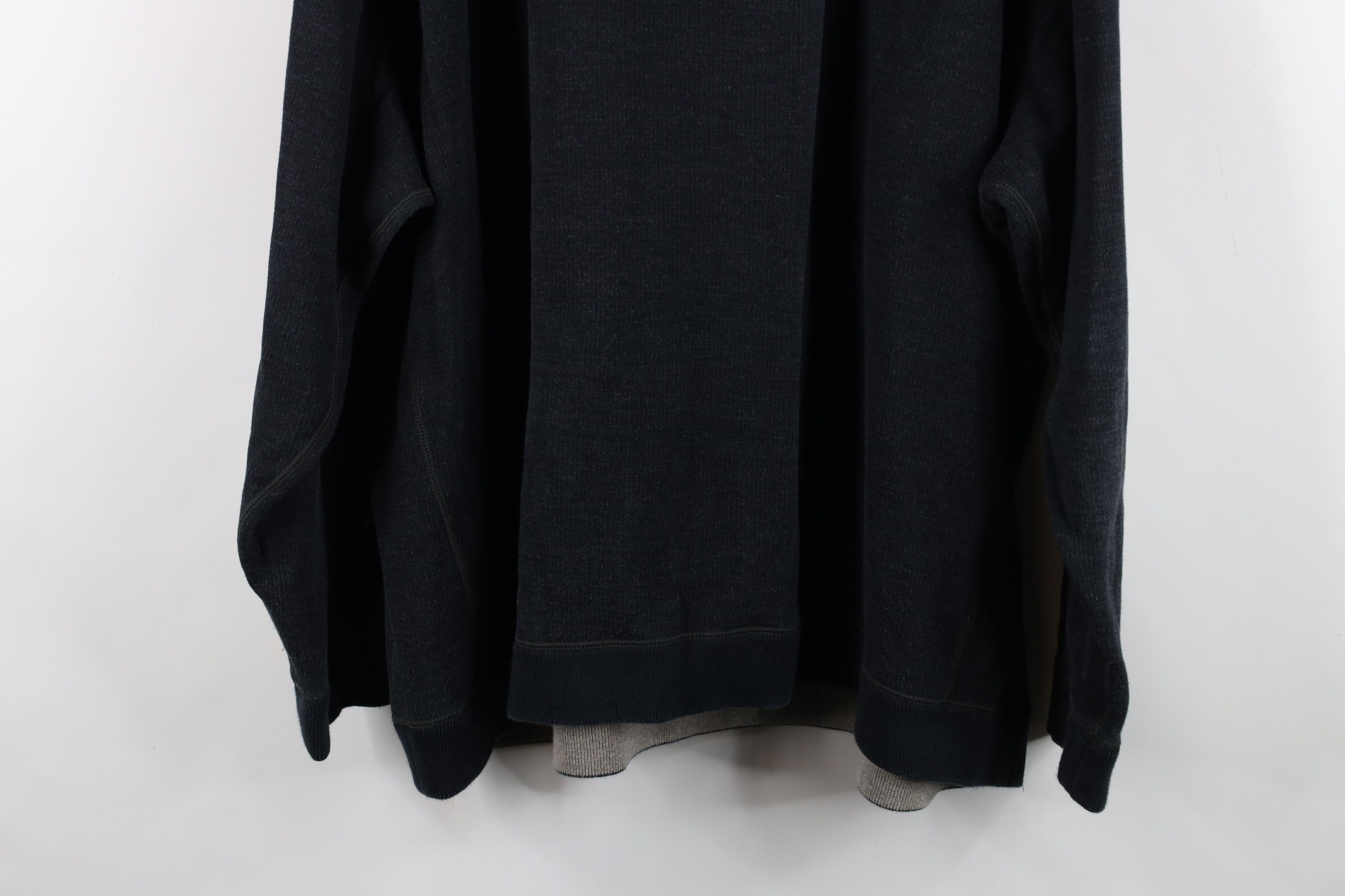 Tommy Bahama Vintage Tommy Bahama Reversible Crewneck Sweater Dark Gray Size US XXL / EU 58 / 5 - 10 Thumbnail