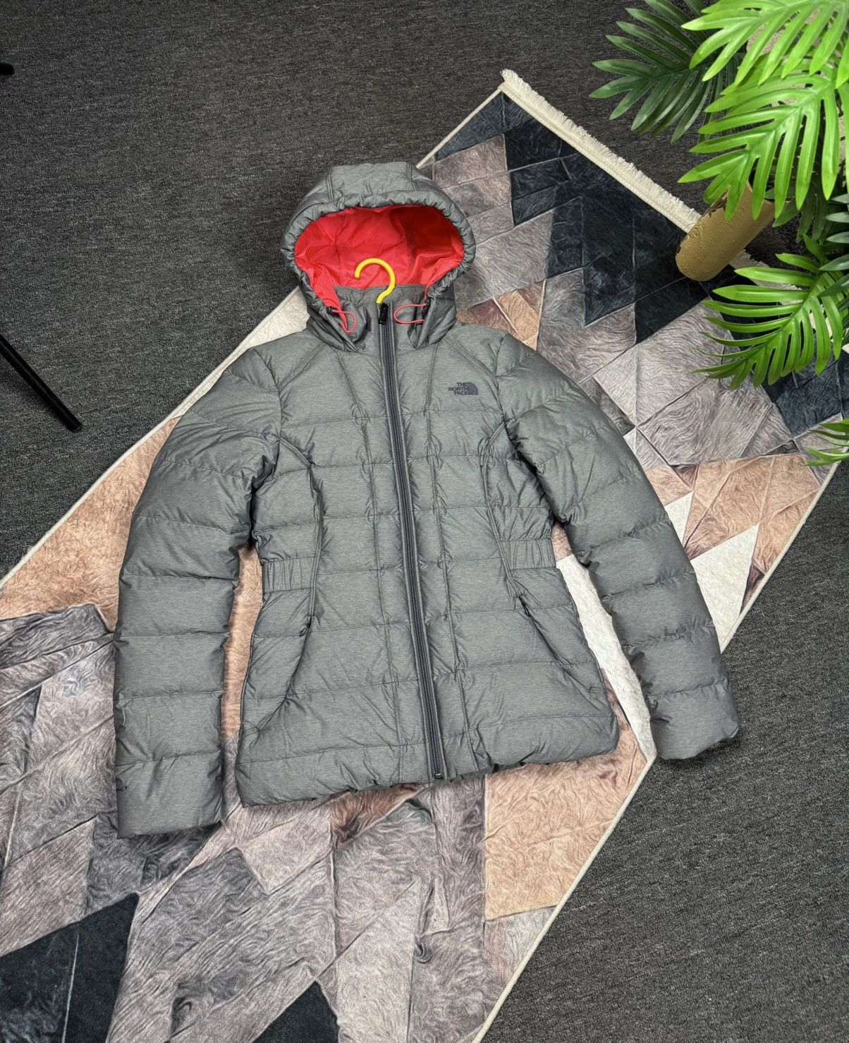 The North Face THE NORTH FACE 550 DOWN JACKET PUFFER WOMANS Y2K STREETWEAR Size XS / US 0-2 / IT 36-38 - 2 Thumbnail