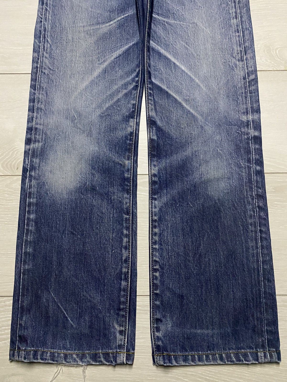 Japanese Brand Vintage Japanese Brand Uniqlo S-002 Blue Faded Wash Jeans Size US 28 / EU 44 - 5 Thumbnail