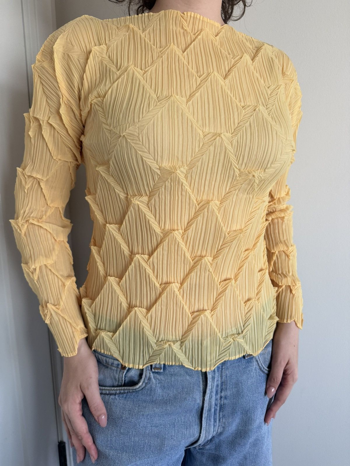 Issey Miyake RARE Issey Miyake 3-D scale top Size ONE SIZE - 6 Thumbnail