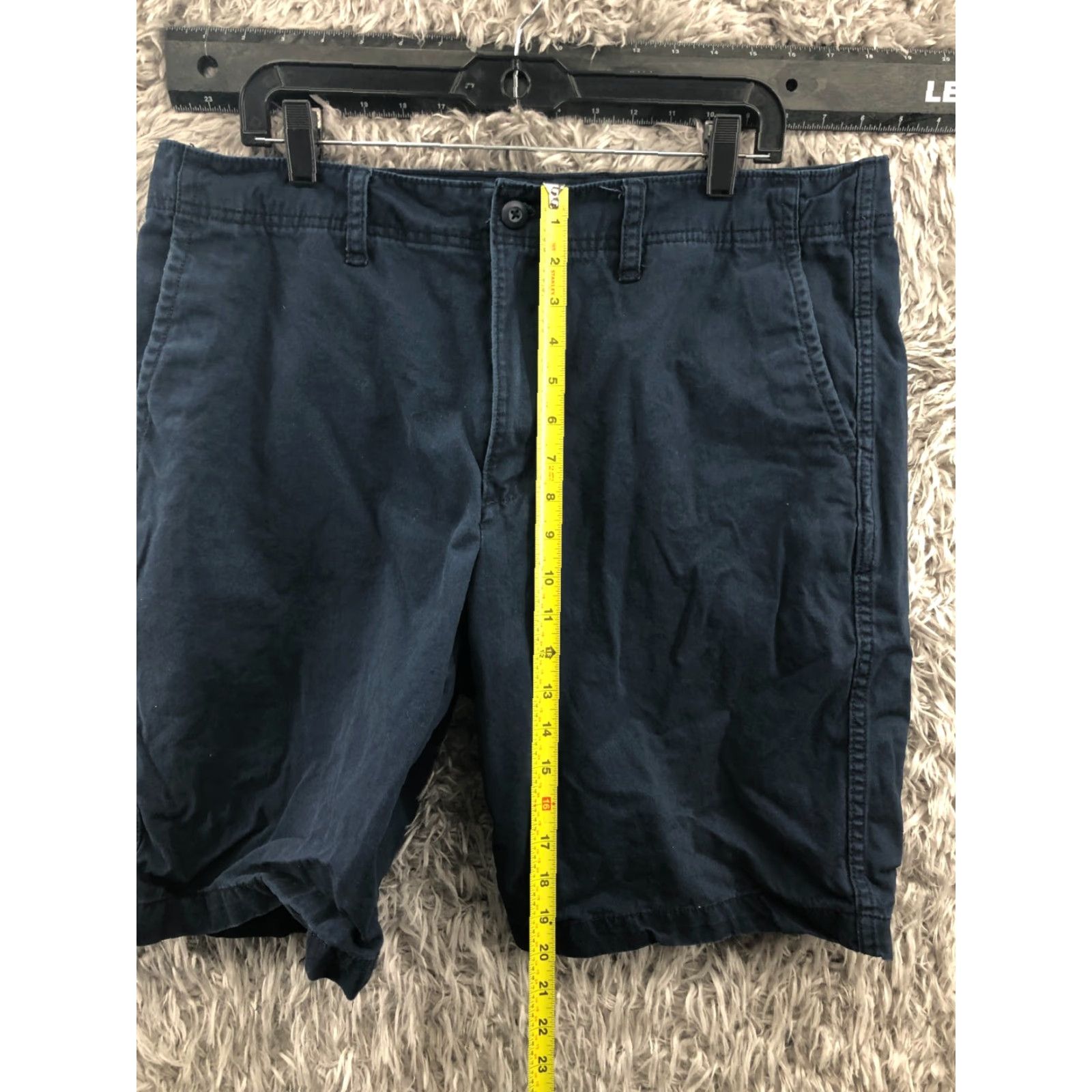 Old Navy Old Navy Chino Shorts Mens Size 36 Mid Rise Dark Wash Blue Size US 36 / EU 52 - 3 Thumbnail