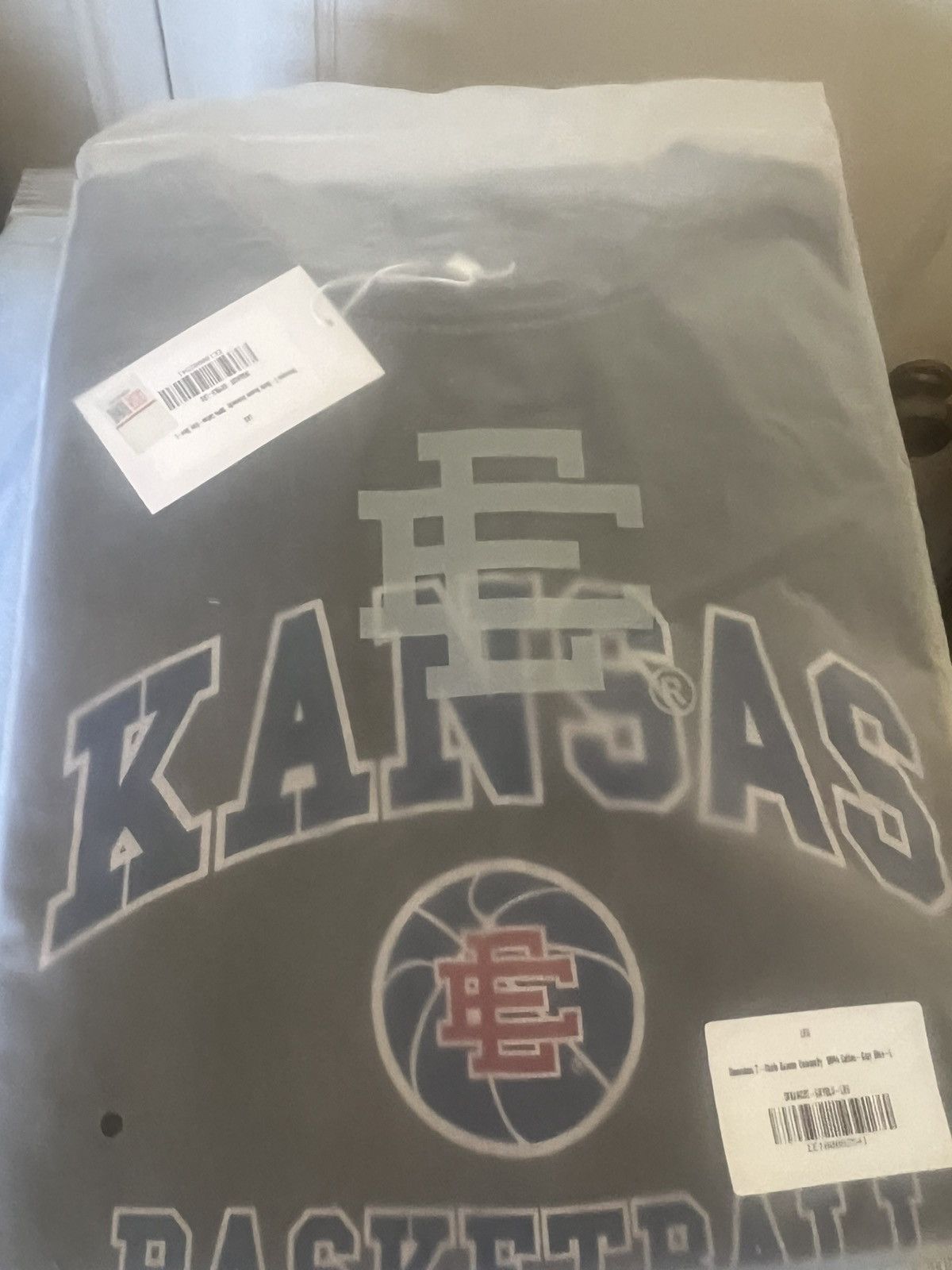 Eric Emanuel Eric Emanuel EE washed grey Kansas Jayhawks cutoff shirt Size US L / EU 52-54 / 3 - 3 Thumbnail