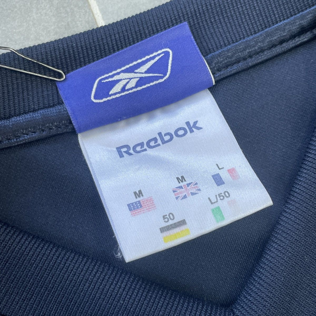 Reebok × Vintage Vintage Reebok Embroidered Logo T-Shirt Size M Size US M / EU 48-50 / 2 - 14 Thumbnail