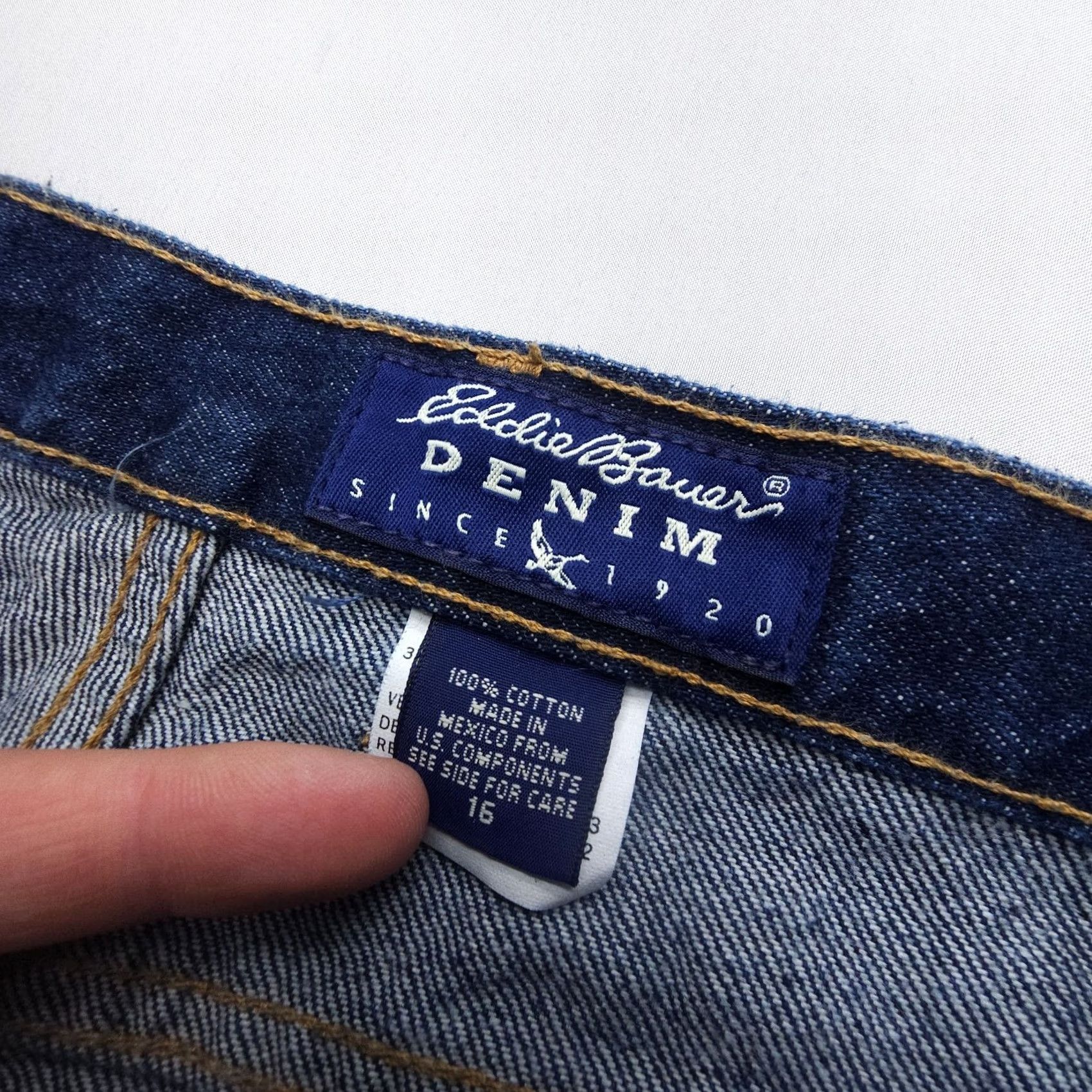 Eddie Bauer VINTAGE Eddie Bauer Jeans Womens 16 Dark Wash Rigid Cotton 90s Indigo Heavy Mom Jeans Mockup? Size 38" / US 16 / IT 52 - 3 Thumbnail