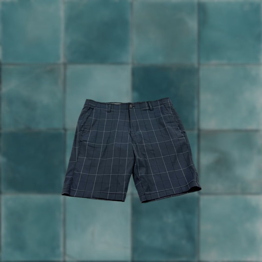 Under Armour Under Armour Shorts Mens 40 Blue Plaid HeatGear Golf Lightweight Performance Size US 40 / EU 56 - 1 Thumbnail