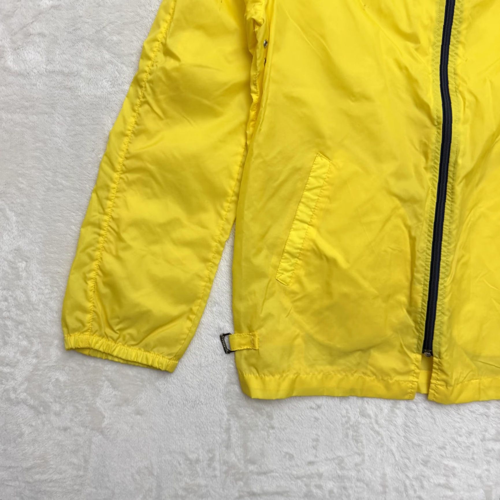 Izod VINTAGE Izod Lacoste Jacket Mens S Yellow Nylon Full Zip Windbreaker 80s Size US S / EU 44-46 / 1 - 7 Thumbnail