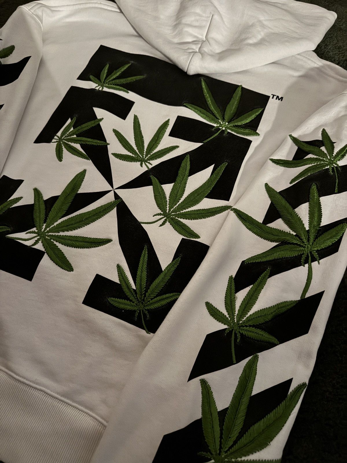 Off-White Off-White Weed Arrows Over Hoodie Size US L / EU 52-54 / 3 - 4 Thumbnail