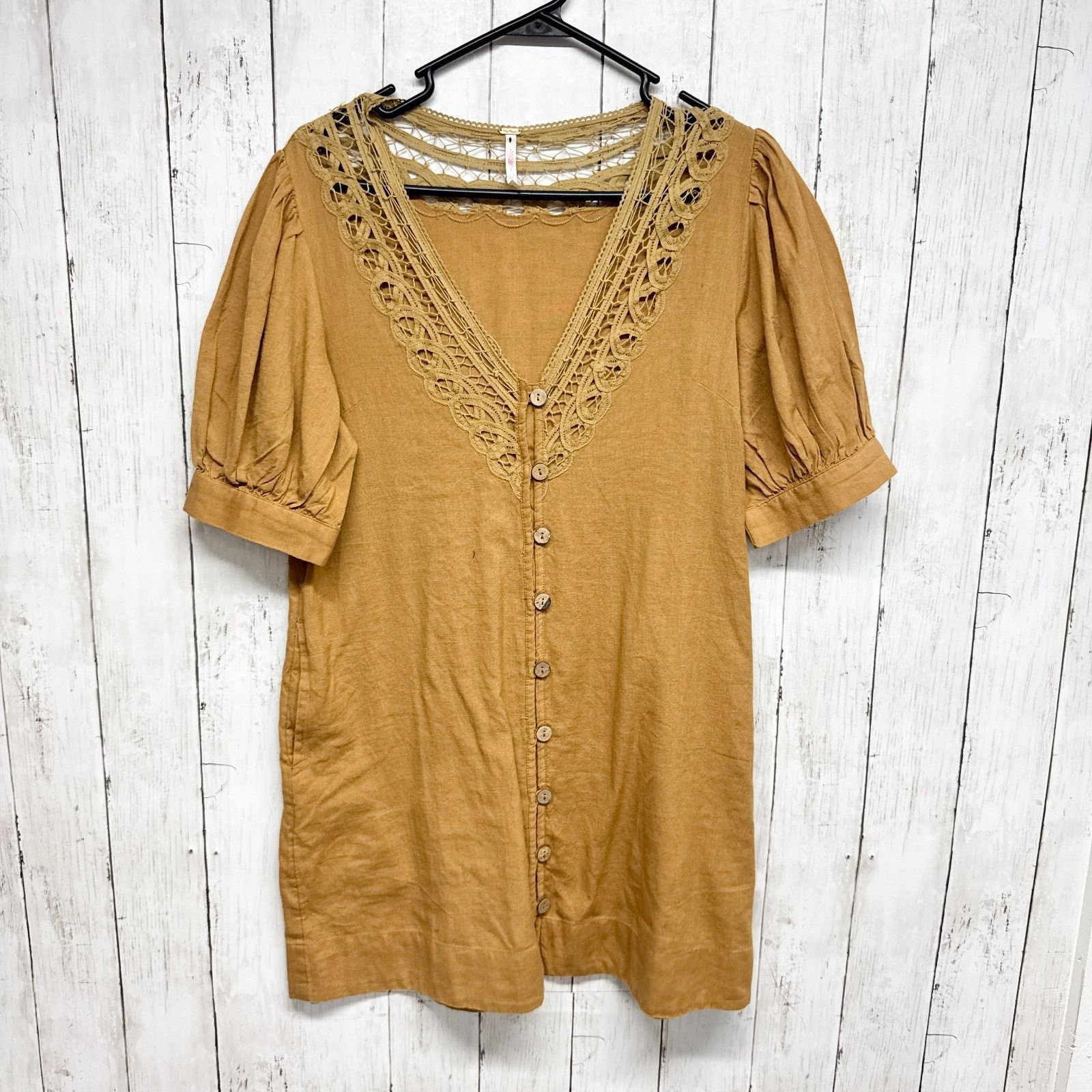 Free People Free People Dress Size XS Mari Mini Gold Mustard Yellow Lace Size XS / US 0-2 / IT 36-38 - 1 Thumbnail