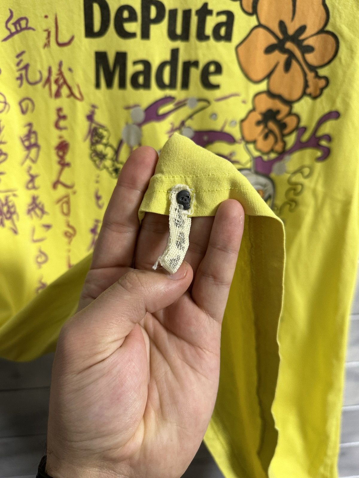Japanese Brand Vintage Y2K “De Puta Madre” 69 T-Shirt Sesanta y Nueve Carp Size US L / EU 52-54 / 3 - 3 Thumbnail