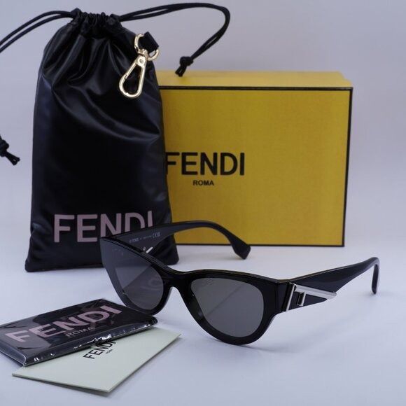 Fendi Fendi FE40135I 01A Sunglasses Shiny Black Cat Eye Frame Size ONE SIZE - 12 Thumbnail