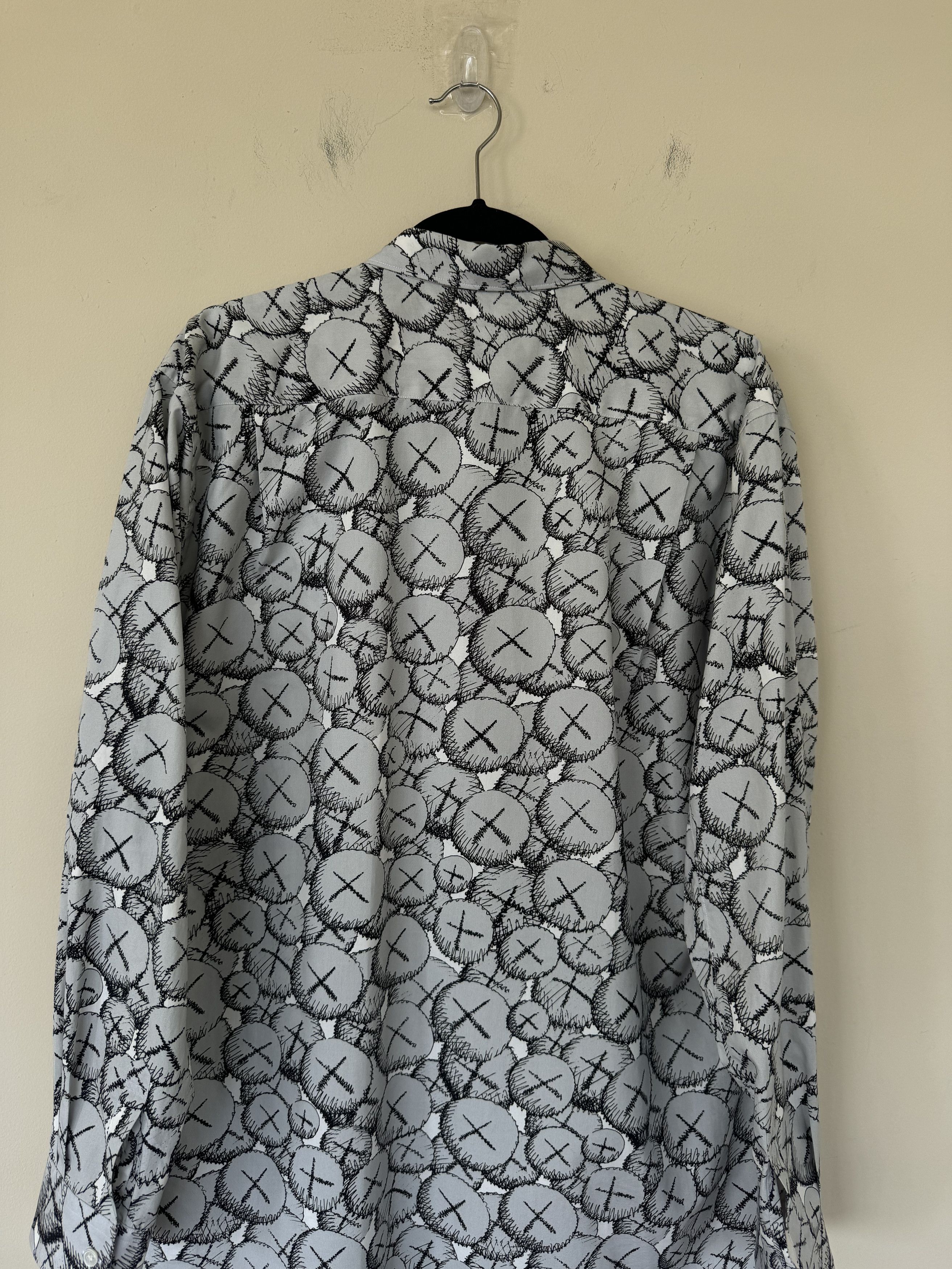 Comme des Garcons SHIRT × Kaws Comme des Garcons Shirt x Kaws Button Up Size US XL / EU 56 / 4 - 11 Thumbnail