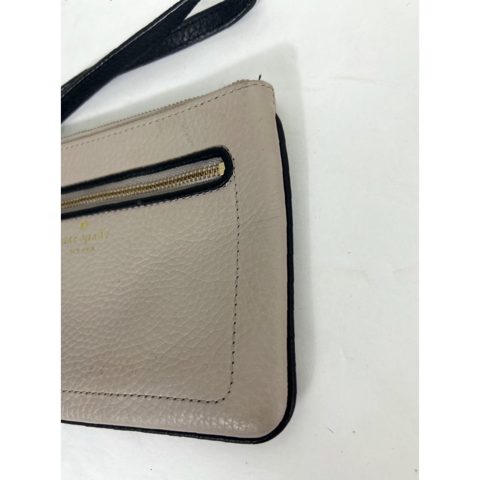 Vintage kate spade new york Wristlet Pouch Dark Beige Chester Street Tinie Clutch 7.5x5x.5 Womens Size ONE SIZE - 2 Thumbnail
