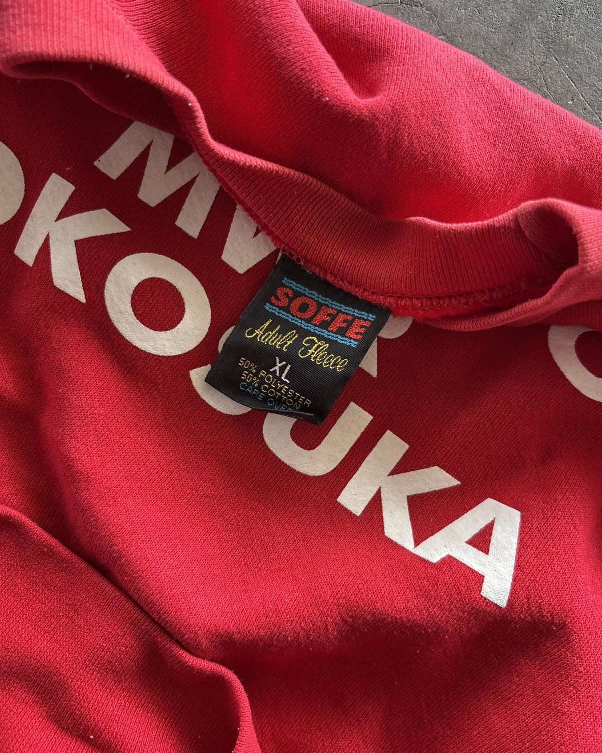 Soffe 90s Property Of Mwr Yokosuka Red Boxy Crewneck Size US XL / EU 56 / 4 - 4 Thumbnail