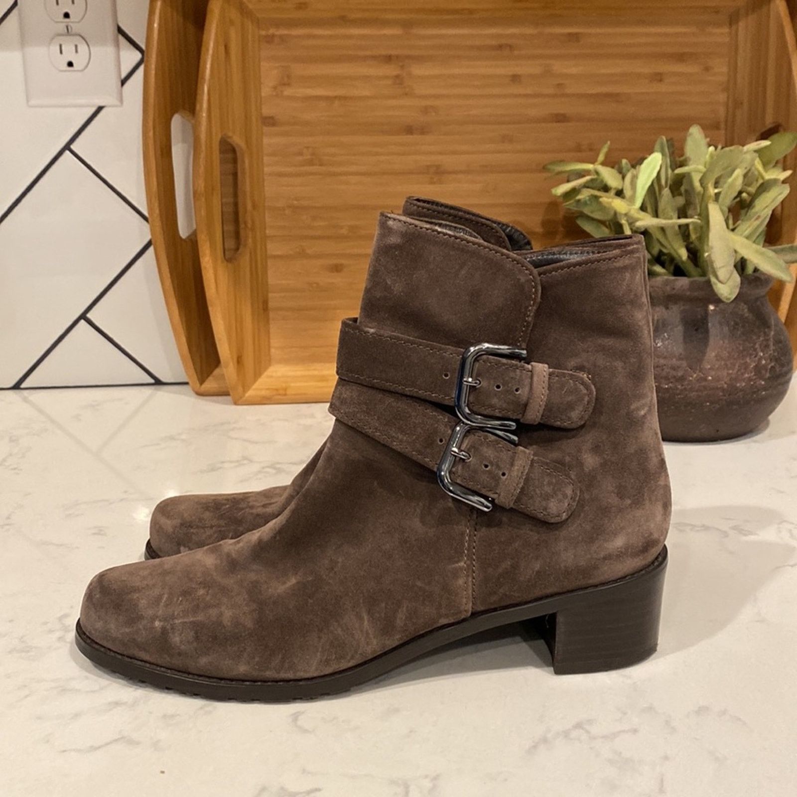 Stuart Weitzman STUART WEITZMAN 'Strapduo' Short Boot SUEDE booties sz 9 Size US 9 / IT 39 - 4 Thumbnail