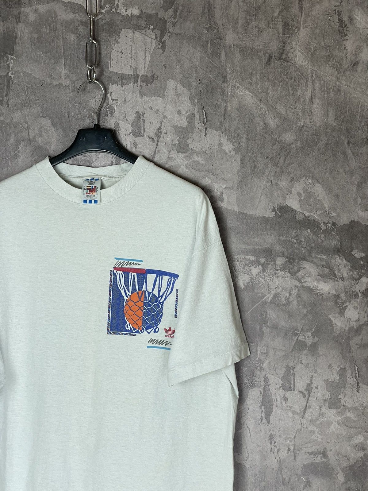 Adidas × Vintage Adidas Abstract Basketball Pop Art Spell Out T-Shirt VTG Size US L / EU 52-54 / 3 - 5 Thumbnail