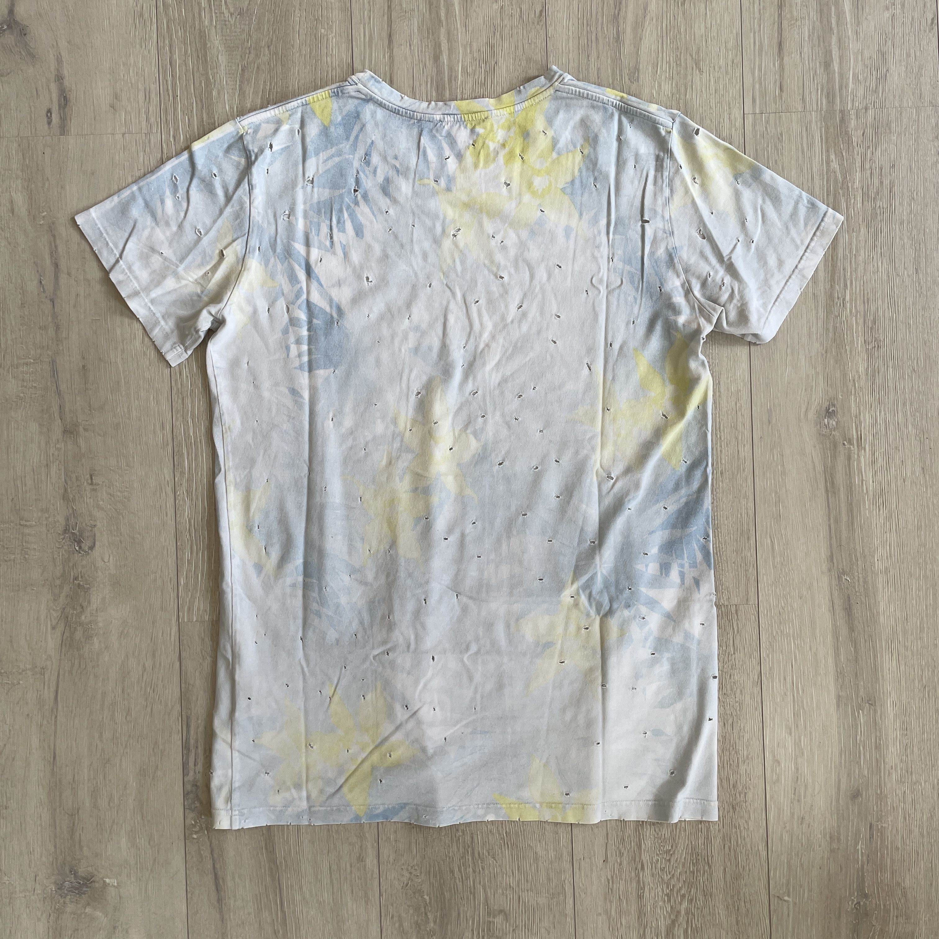 Balmain Balmain AW10 ripped tropical t-shirt by Christophe Decarnin Size US M / EU 48-50 / 2 - 2 Thumbnail