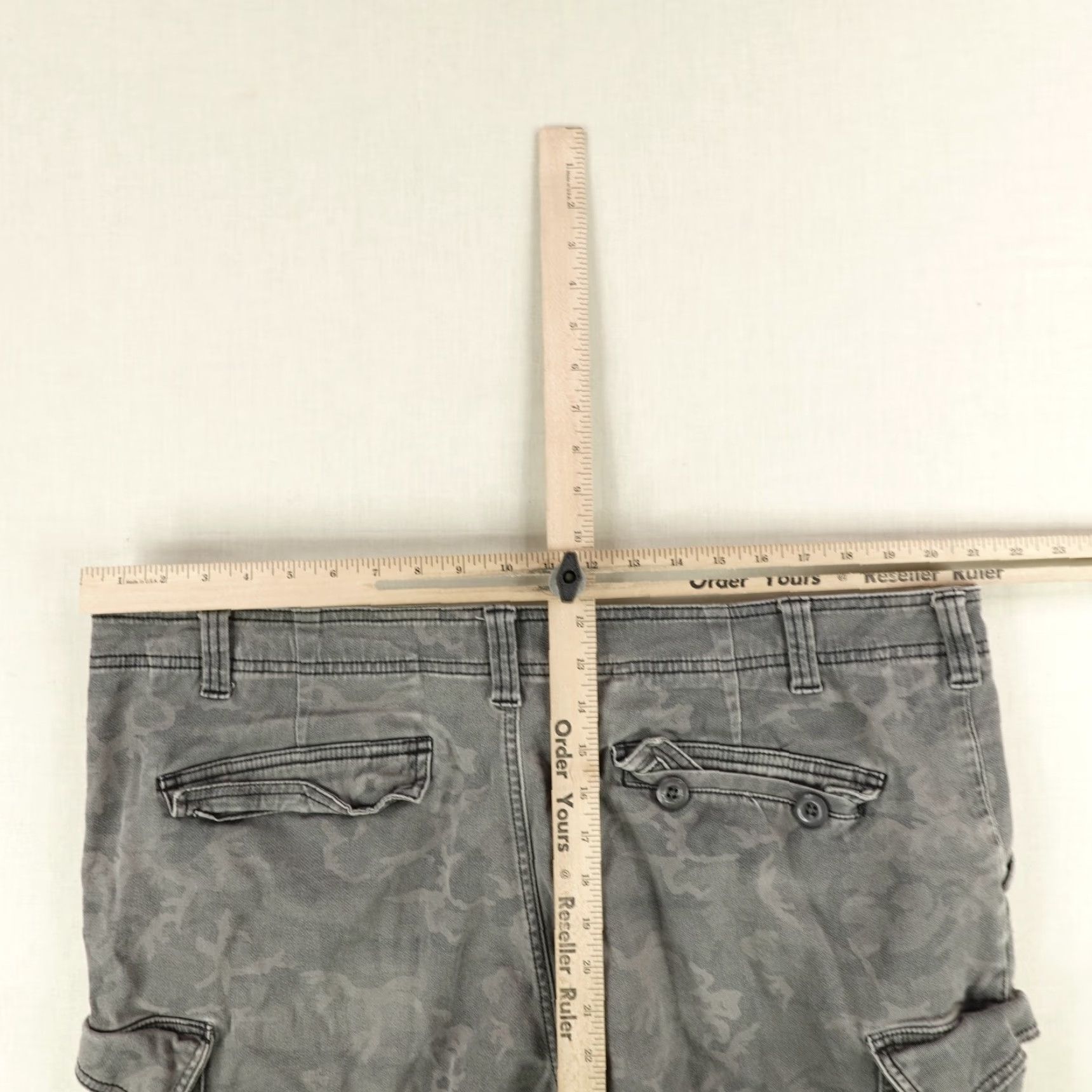 Nike Nike SB Shorts Mens 40 Gray Camouflage Cargo Skater Baggy Size US 42 / EU 58 - 7 Thumbnail