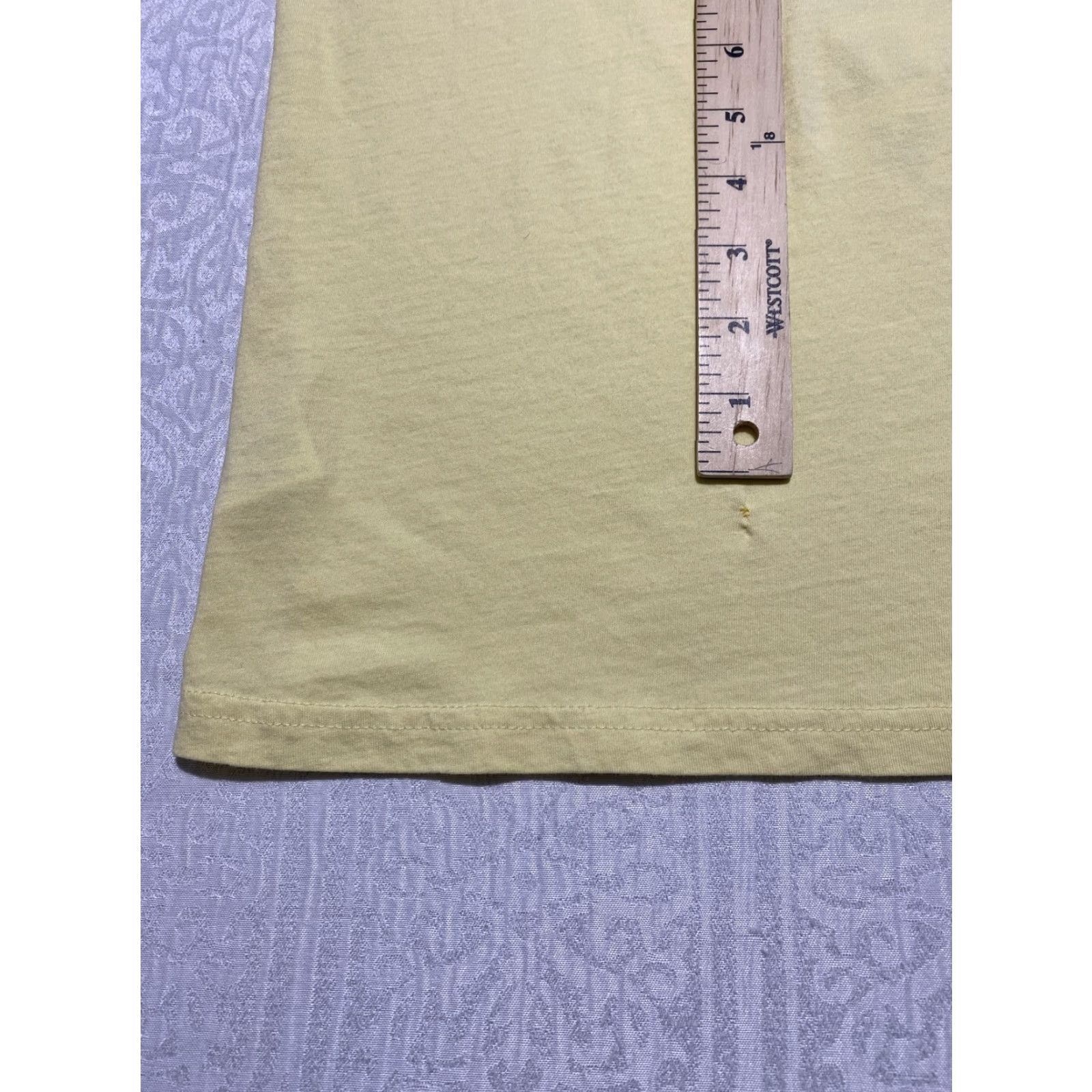 Vintage Chucky Shirt Mens Small Yellow Wanna Play Horror Movie Graphic Tee T-Shirt Size US S / EU 44-46 / 1 - 3 Thumbnail