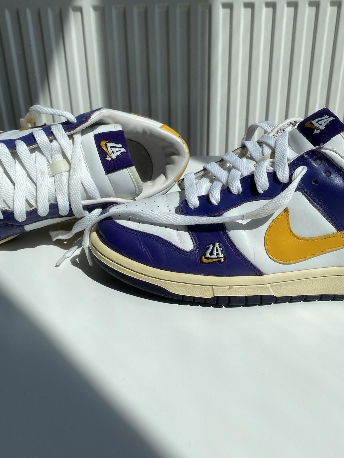 Nike 2004 Nike Dunk Low Lakers LA US7 Vintage Size US 7 / EU 40 - 5 Thumbnail
