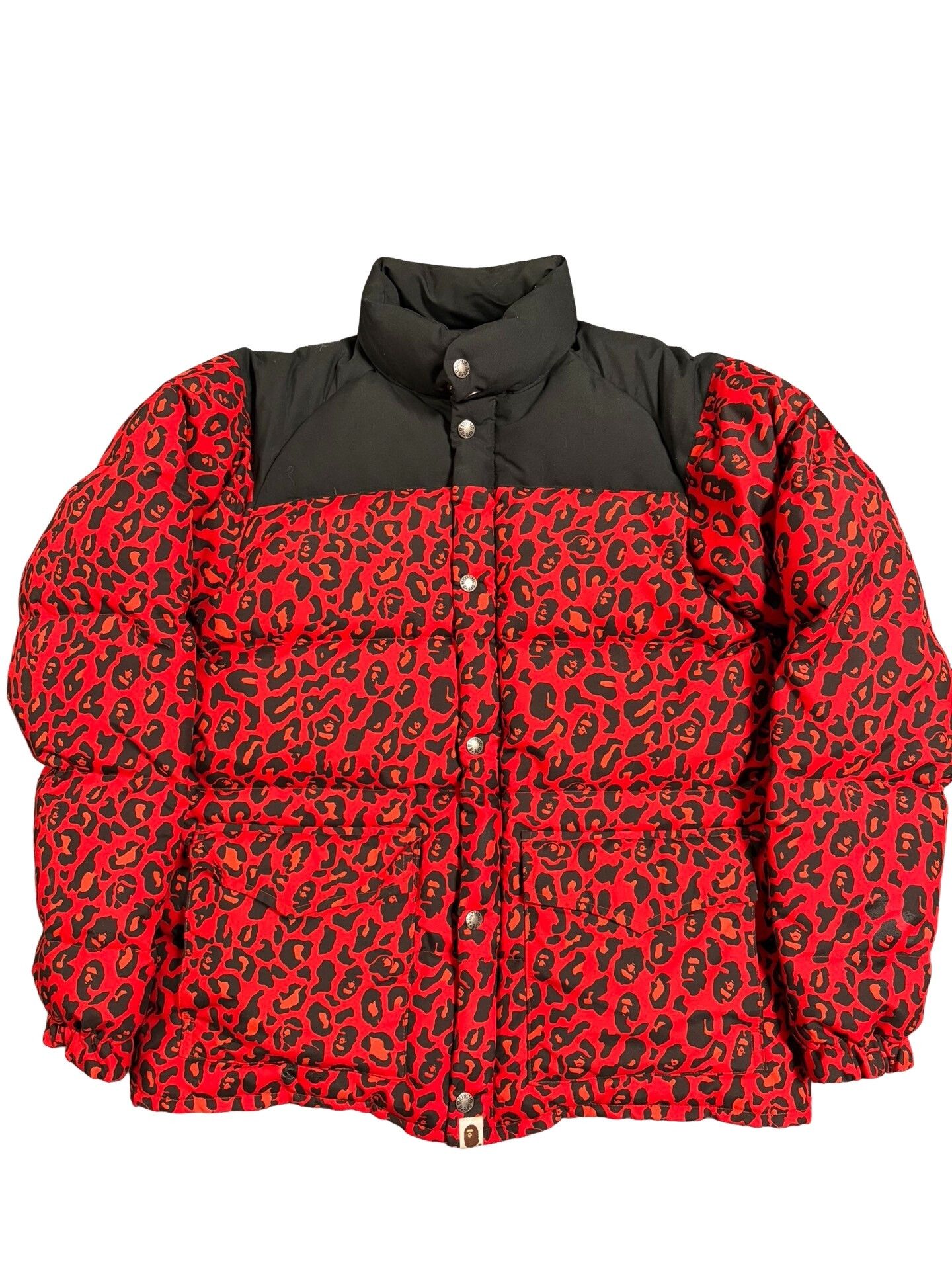 Bape BAPE Red Leopard Puffer Jacket Size L Size US L / EU 52-54 / 3 - 1 Thumbnail