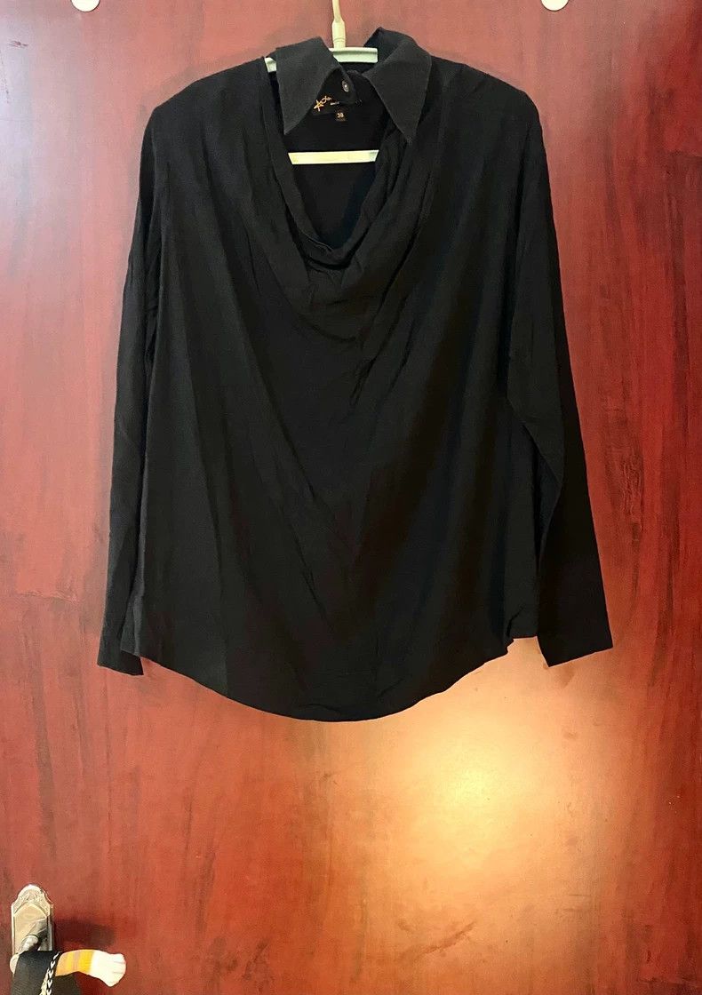 Vivienne Westwood Vivienne Westwood Cut-out shirt top Size XS / US 0-2 / IT 36-38 - 1 Thumbnail