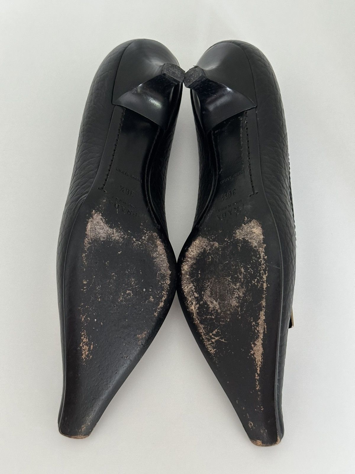 Designer × Prada Prada leather black pumps lock Size US 6.5 / IT 36.5 - 10 Thumbnail