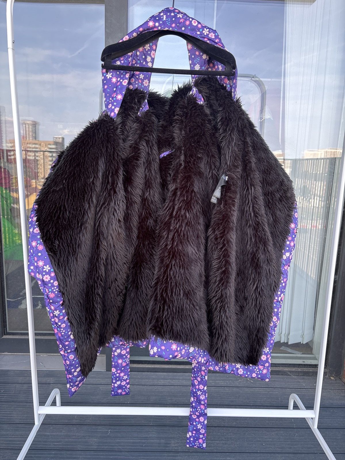 Balenciaga Balenciaga floral fur coat Size US M / EU 48-50 / 2 - 2 Thumbnail