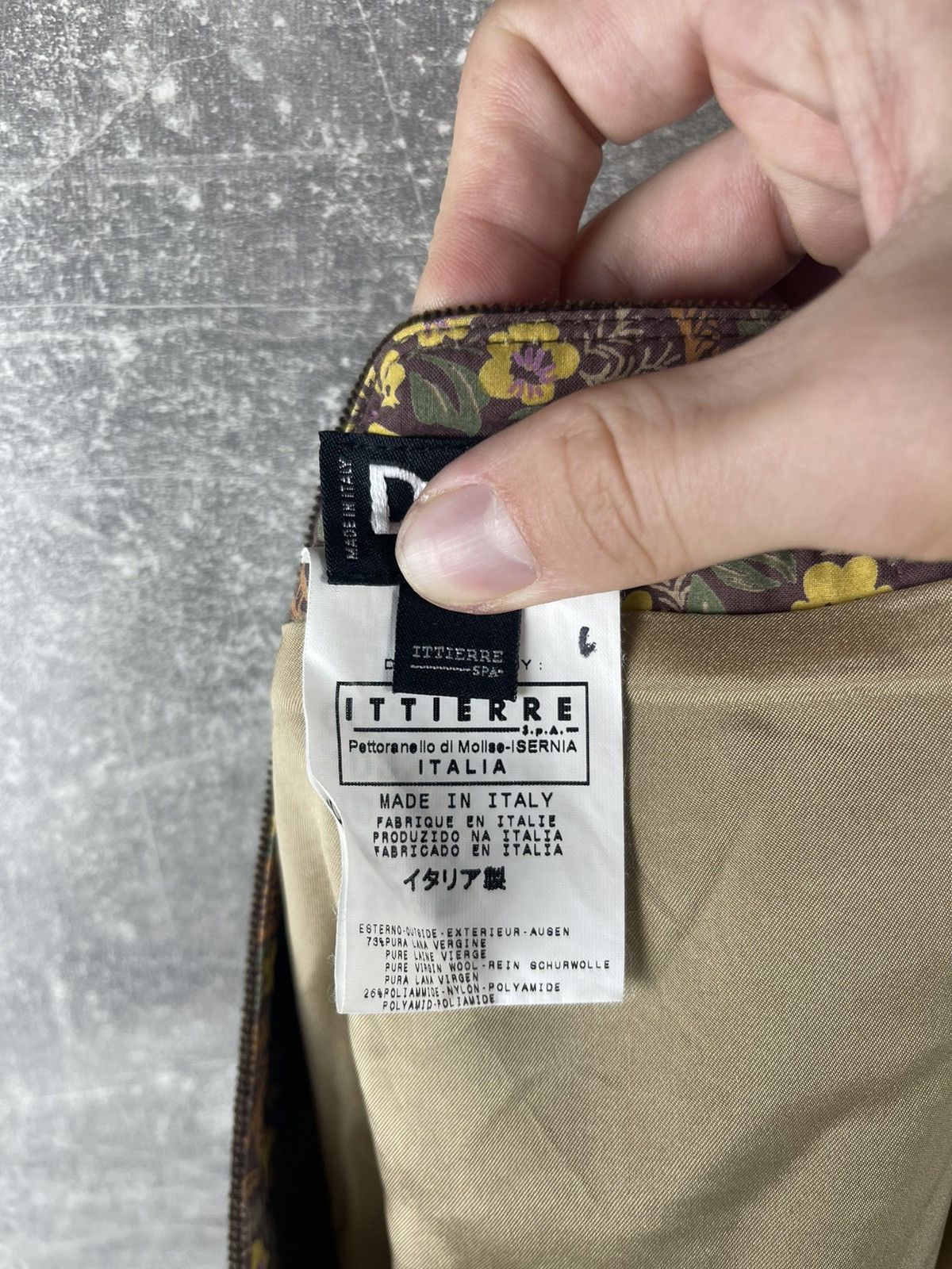 Dolce & Gabbana Dolce&Gabbana Vintage Archives Brown Tweed Buttons Skirt Size 30" / US 8 / IT 44 - 11 Thumbnail